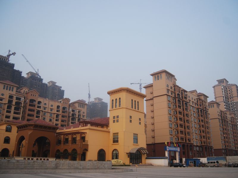 華強城一期二標段工程（2010年省文明工地、省“結構中州杯”工程）